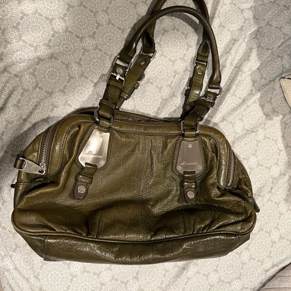 B. Makowsky Green Purse